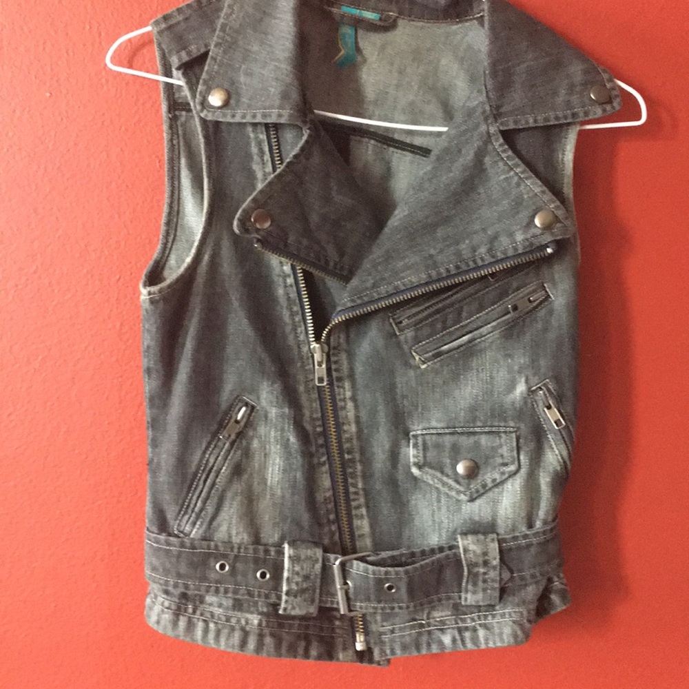 Little dark washed moto jean vest.